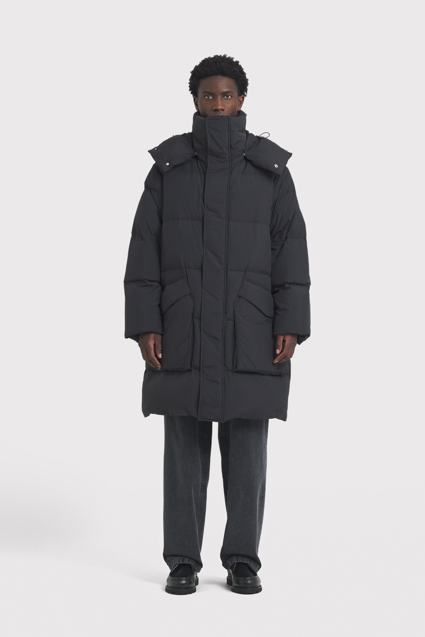 Etudes - ILE NYLON BLACK PUFFER JACKET | ÉTUDES - Official Website